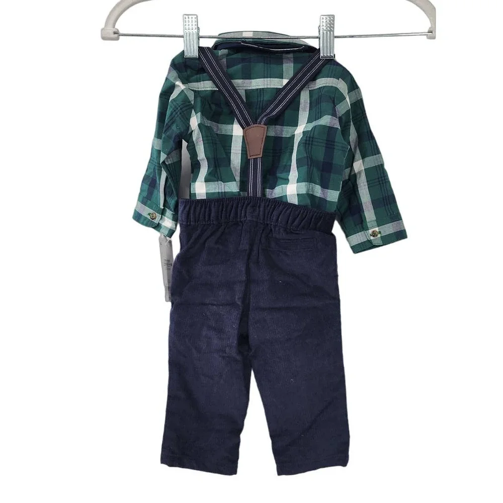 NWT Boys Holiday Outfit Pants Button Down And Bowtie Size 6 Months Carters - Picture 2 of 6